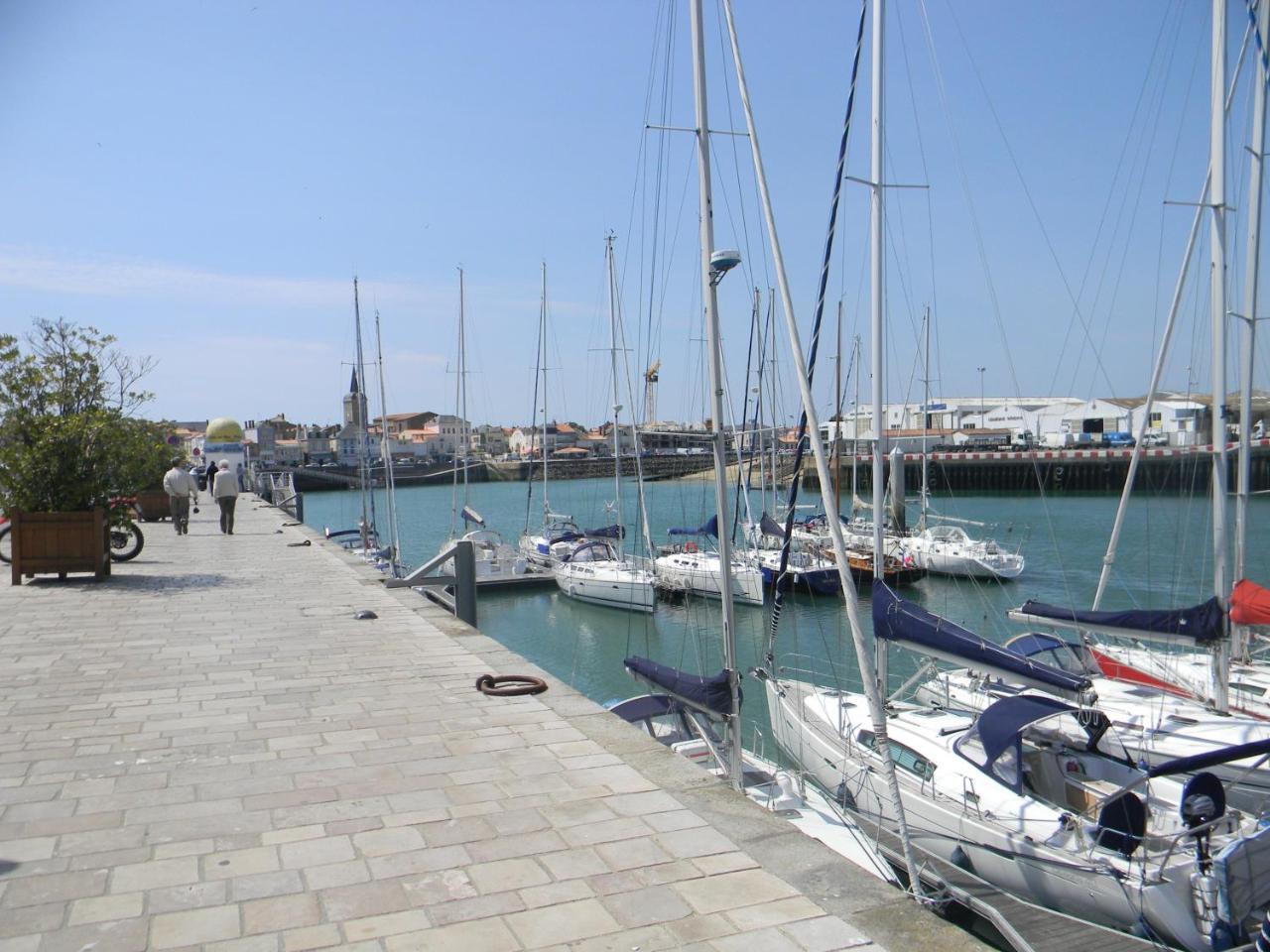 Hotel Sables D'O Et Son Restaurant Le 16 Bis Les Sables-dʼOlonne Exteriör bild